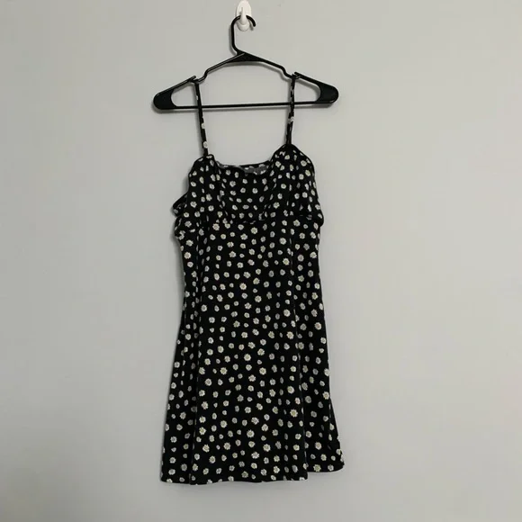 h&m daisy dress - Picture 1 of 4